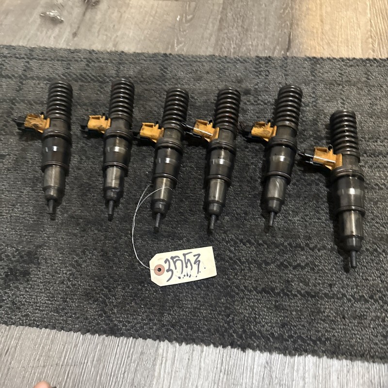 VOLVO D13FUEL INJECTORS21458369 ( Set of 6 )