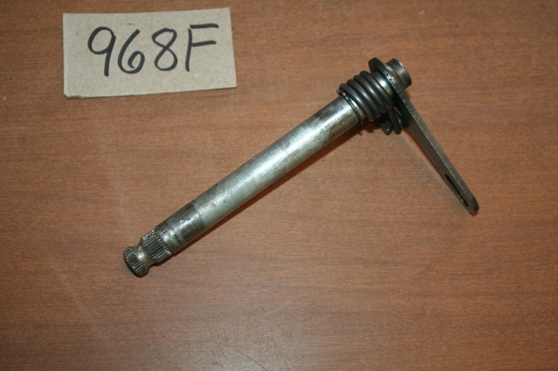 1984 Honda CR 250R Gear Shift Shaft Spindle OEM 84 B