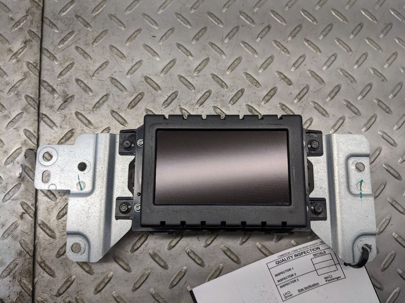 Info-GPS-TV Screen Front Center Dash 4.2" Screen Fits 13 EDGE 1150017