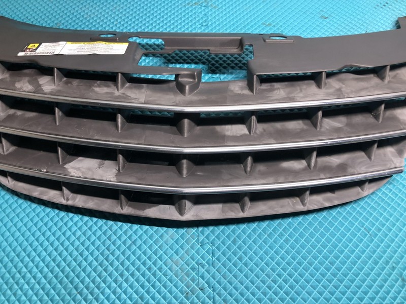 07-10 Chrysler Sebring Grille Assembly Tested Oem