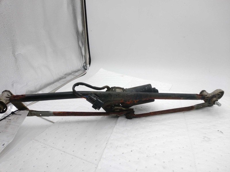2002 Hyundai XG Series Wiper Motor OEM 9811038200 RUST 41K Miles