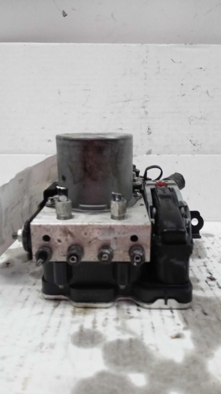 2023 Nissan Rogue ABS Pump & Motor Assembly OEM 1.5L 28K Miles Grey