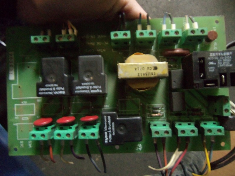Circuit Relay Board Assembly 600571 *FREE SHIPPING*