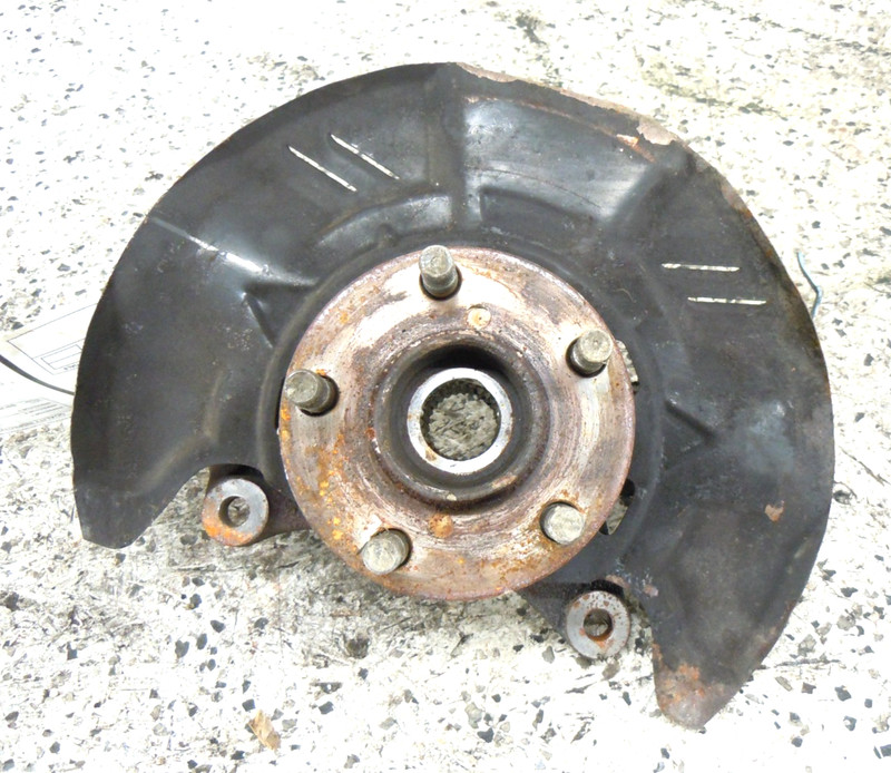 2014-2018 Subaru Forester Front Spindle Knuckle Hub Passenger Right RH OEM
