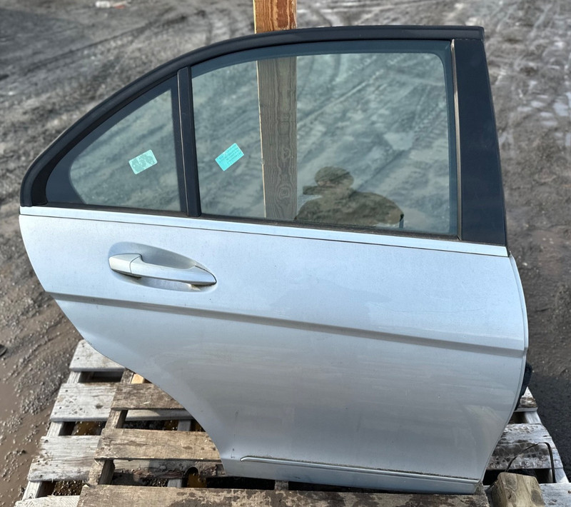 2009-2012 Mercedes-Benz C-Class Right Rear Door Silver OEM
