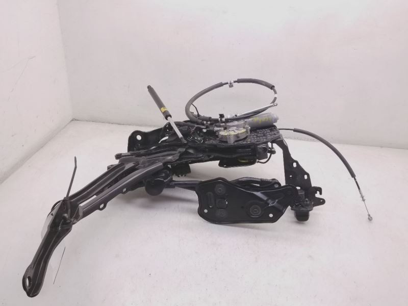 2010 LEXUS IS250 TRUNK LID HINGE