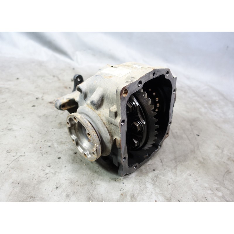2013-2015 BMW E84 X1 sDrive28i 330i-6 Rear Final Drive Differential Carrier OEM
