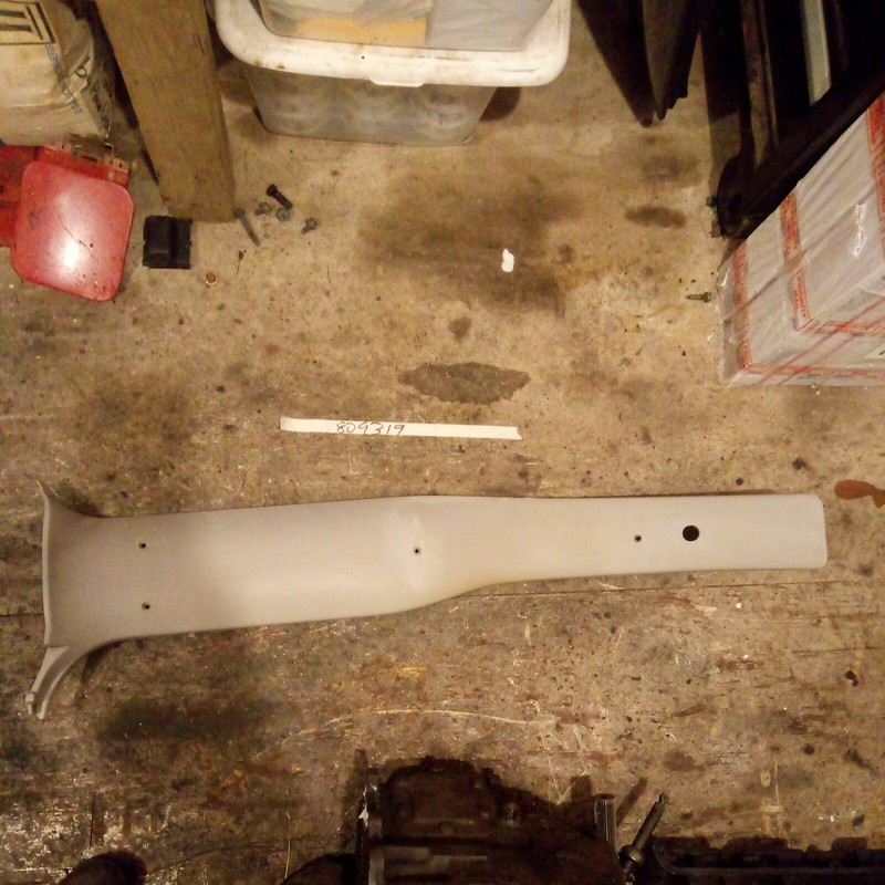 1991-94 Chevy S10 BLAZER JIMMY DRIVER SIDE B-PILLAR INTERIOR TRIM PANEL
