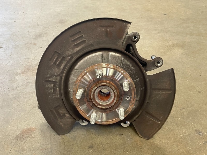 ⭐2012-2016 TESLA MODEL S REAR LEFT DRIVER SIDE SPINDLE KNUCKLE ASSY OEM LOT2509