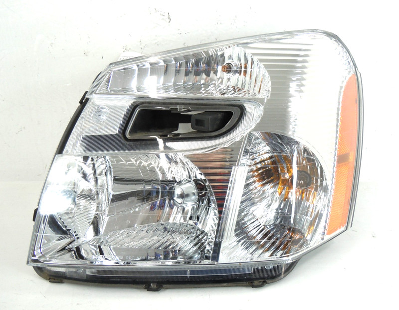 2005-2009 Chevrolet Equinox Halogen Headlight Driver Left LH Aftermarket CAPA