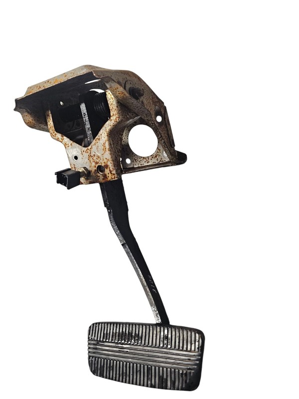 1993 Nissan Truck HardbodyAutomatic Brake Pedal Assembly