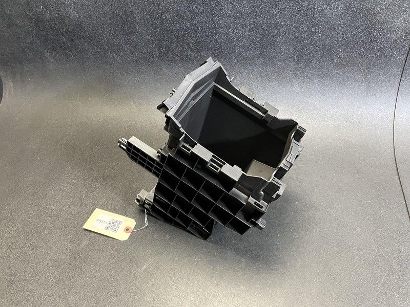 Center Console Storage Box 2022 Subaru Forester 92174-SJ000 2019 2020 2021 2023