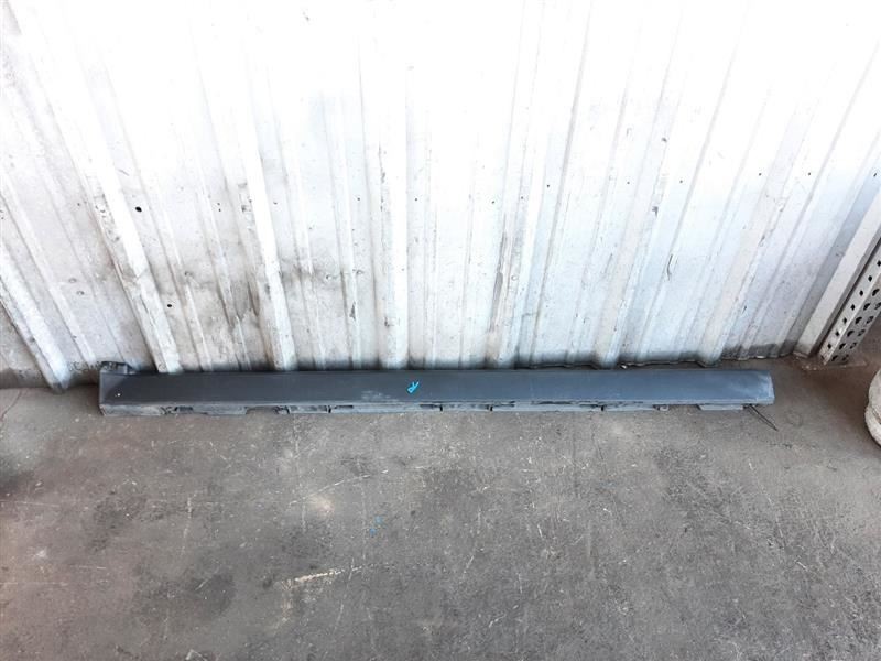 Jaguar F-Pace Right Rocker Moulding Side Skirt Panel Passenger Side