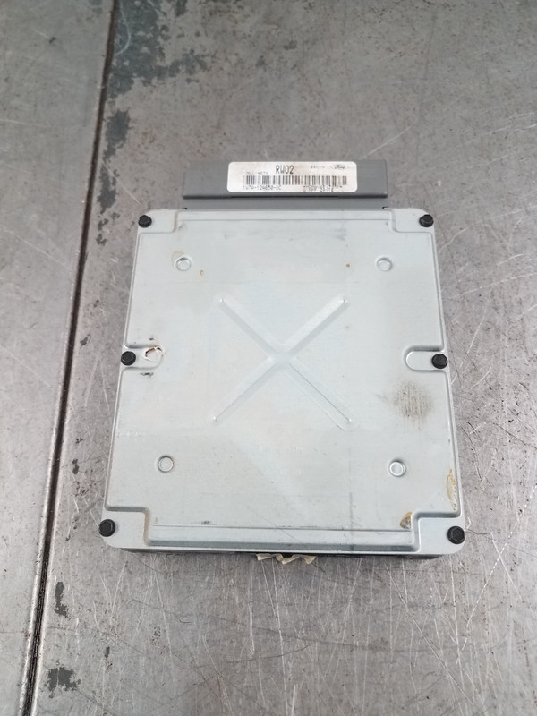 2002 Grand Marquis / Crown Vic Victoria Engine Computer ECU ECM #9286 P3
