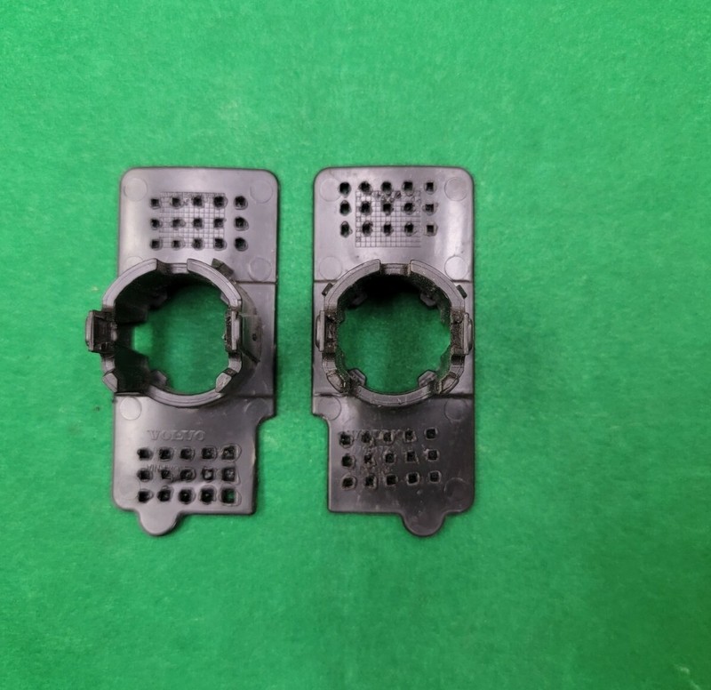 2009 - 2016 VOLVO XC60 Rear Bumper Parking Sensor Holder Brackets Cover OEM*