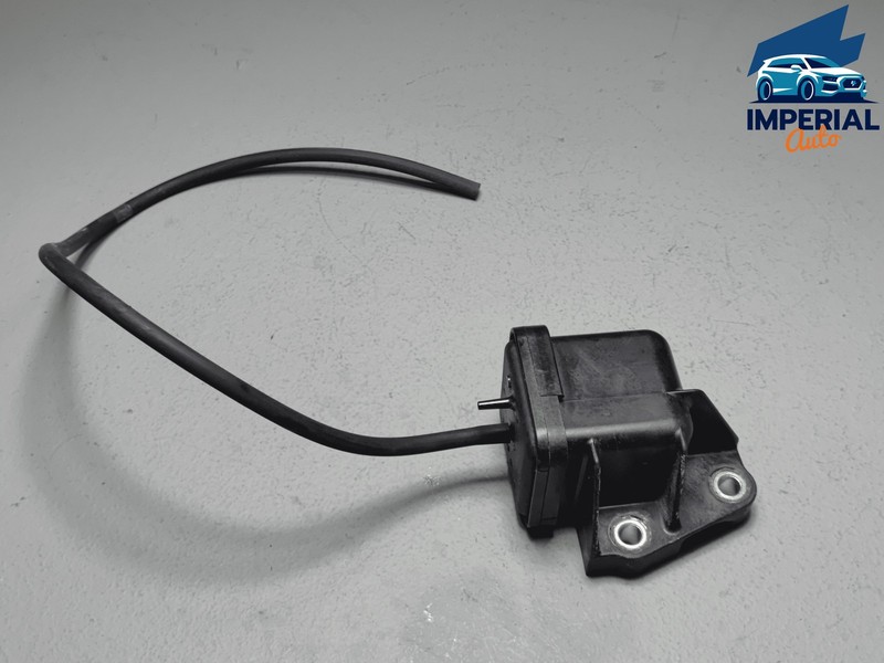 Toyota Sienna 3.5L Engine Motor Vacuum Surge Tank OEM 2017-2020