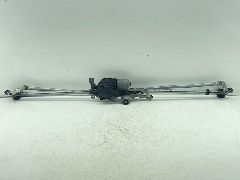 2016-2019 BUICK CASCADA Windshield Wiper Motor Transmission Linkage Oem