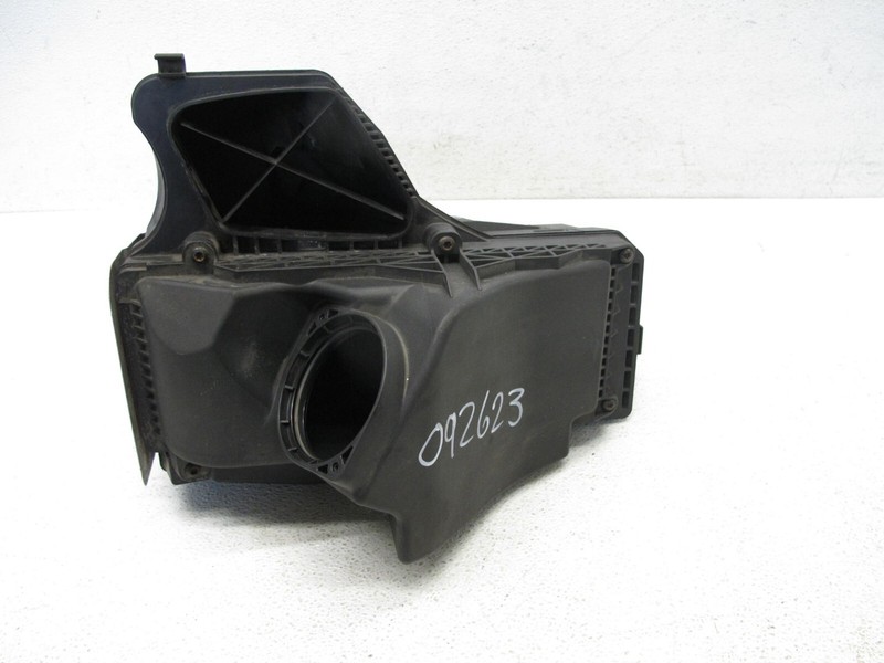 09-17 AUDI 8T A5 B8 A4 Q5 2.0 FSI AIR FILTER BOX CLEANER ASSEMBLY OEM 092623
