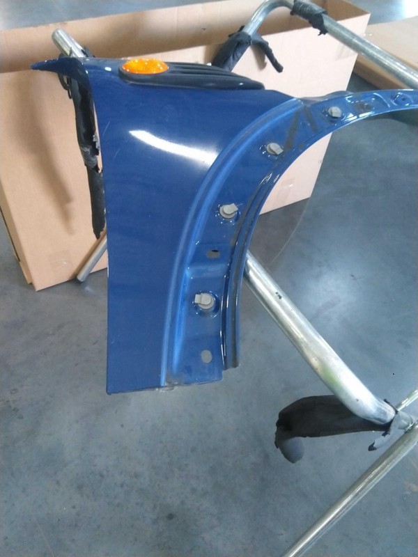 2009 MINI Clubman Right Fender Blue Good Condition No Rust 606376 NJ25-24103