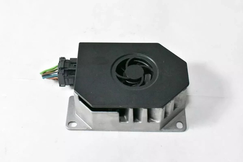 08-18 Mercedes W211 CLS500 R350 E350 Subwoofer Amp Amplifier Harman Becker OEM