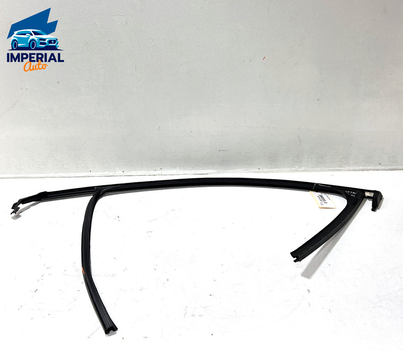 Front Right Door Glass Run Channel Weatherstrip Seal GMC Terrain 2018-2023 OEM