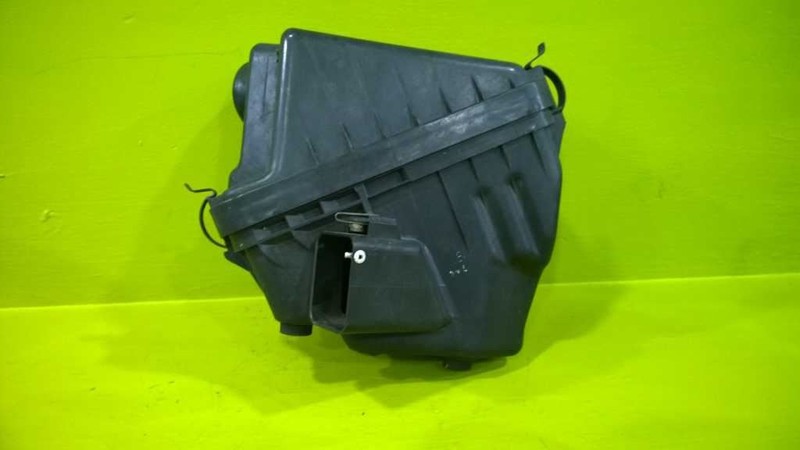 92 93 94 95 PASEO AIR CLEANER BOX OEM 3285-20