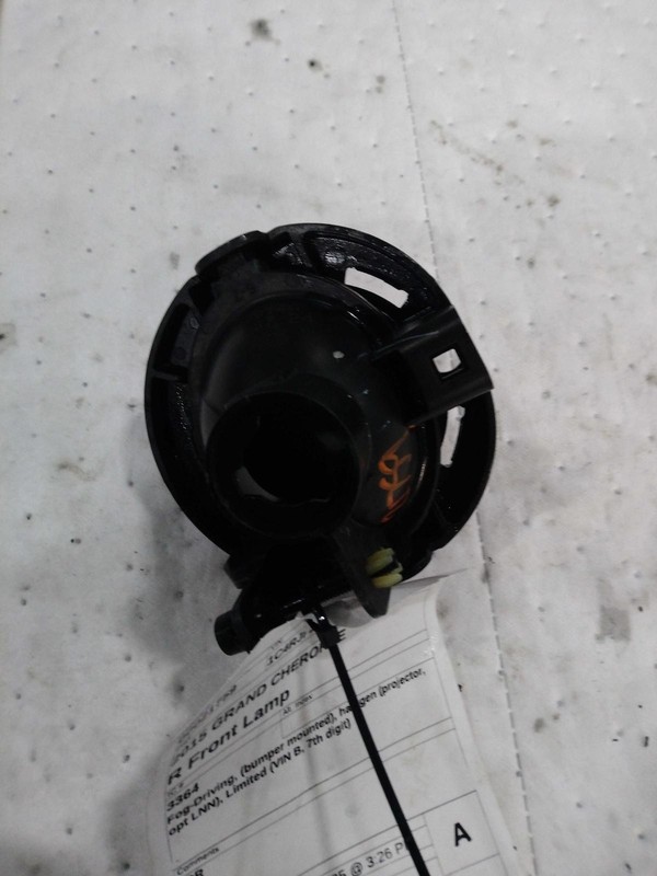 Used Driving Light fits: 2015 Jeep Grand cherokee Fog-Driving Grade A
