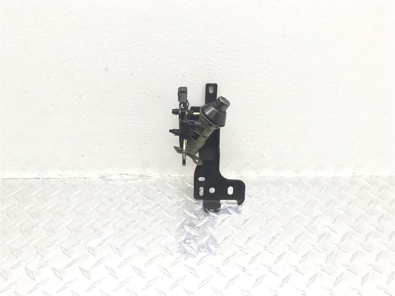 2003 GMC ENVOY LIFTGATE GLASS LOCK OEM