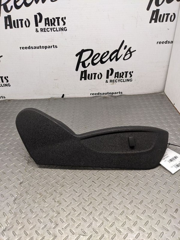 10-15 Chevrolet Camaro Right Front Seat Adjustment Trim Cover W/ Control 1184593