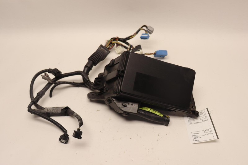 2006-2015 LEXUS IS250 CONVERTIBLE LEFT ENGINE COMPARTMENT FUSE BOX RELAY OEM
