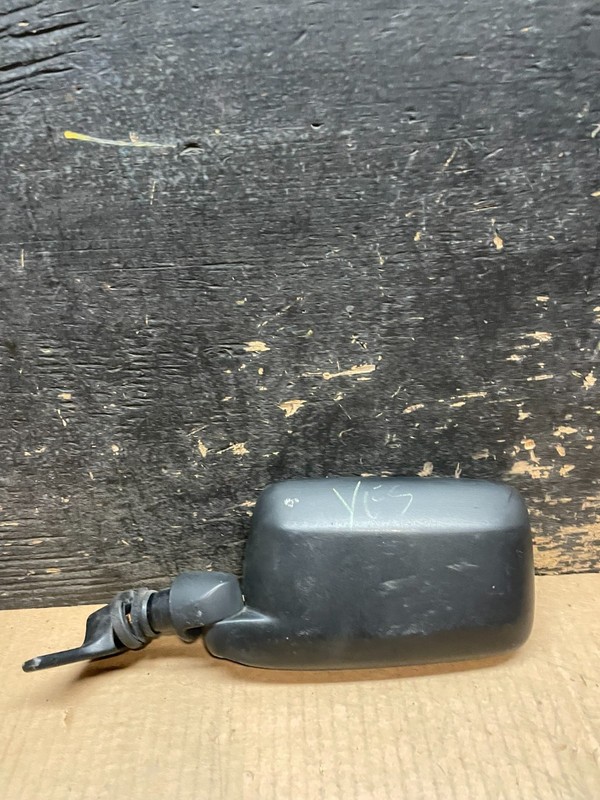 1981 to 1985 Volvo 244 Left Driver Side View Door Mirror Y1692 PS
