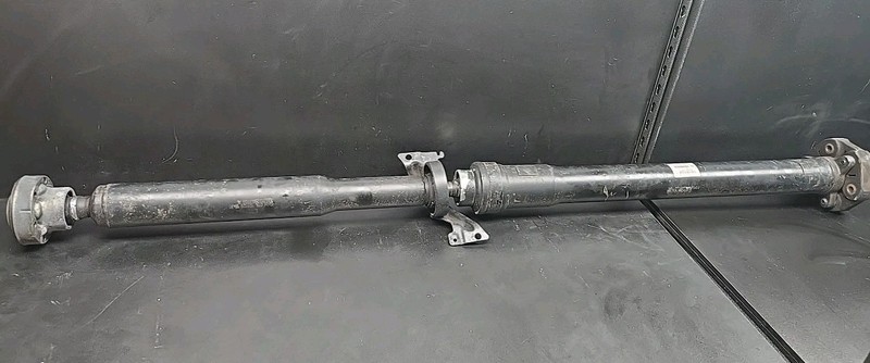 10-16 PORSCHE PANAMERA REAR DRIVE SHAFT DRIVESHAFT PROPELLER
