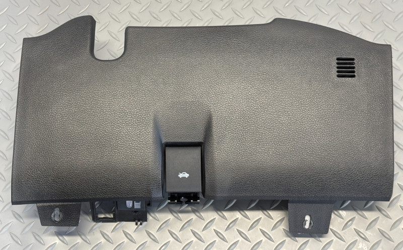 ✅ 19-26 RAM 1500 5th OEM DASHBOARD LEFT DRIVER SIDE LOWER KNEE COVER DASH PANEL