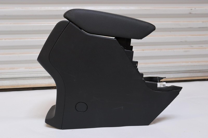 2019-2023 SUBARU FORESTER CENTER CONSOLE REAR PART W/ ARMREST LEATHER OEM