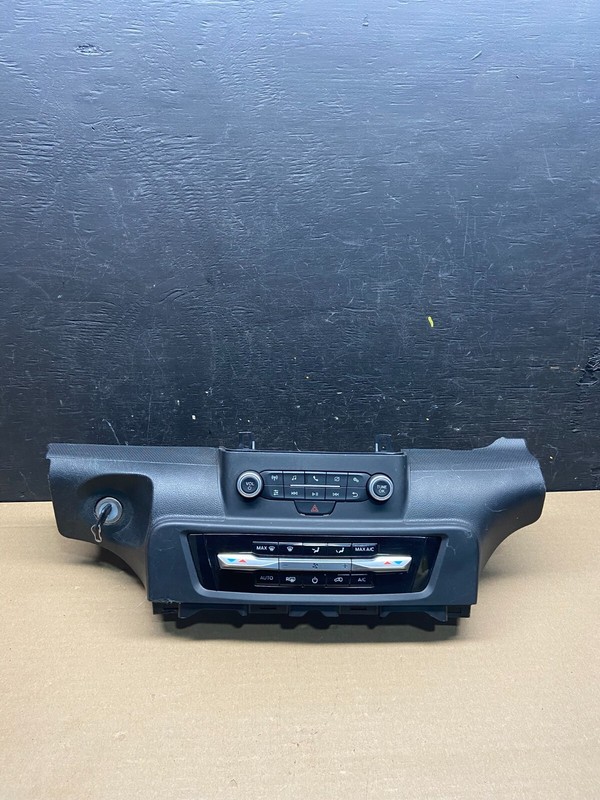 2020 to 2023 Ford Explorer Radio Climate Control Panel Trim L1863 DG Oem