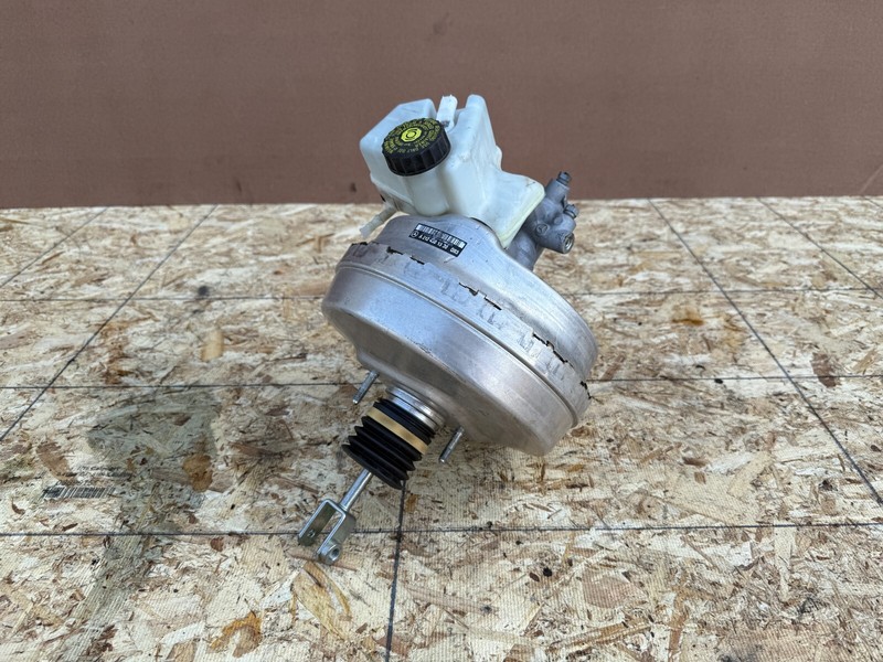 MERCEDES W212 E63 2014-2016 OEM MASTER BRAKE CYLINDER BOOSTER WITH RESERVOIR ASY