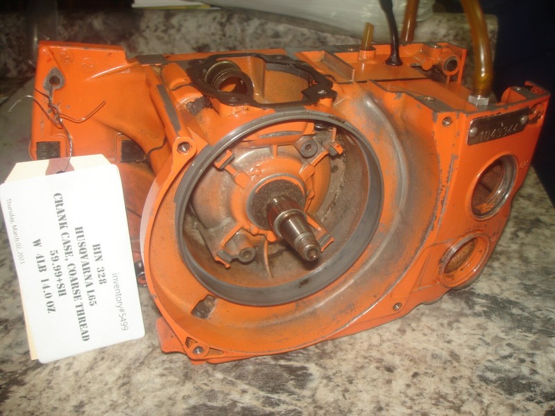 Husqvarna L65 l 65 crank case coarse thread chainsaw part bin328