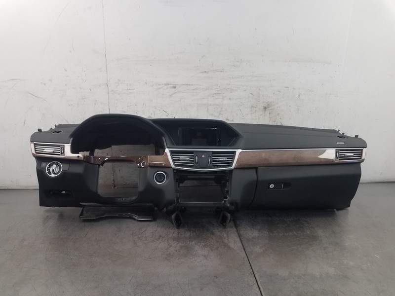 2011 Mercedes Benz AMG E 63 Dash Panel #2179 D5