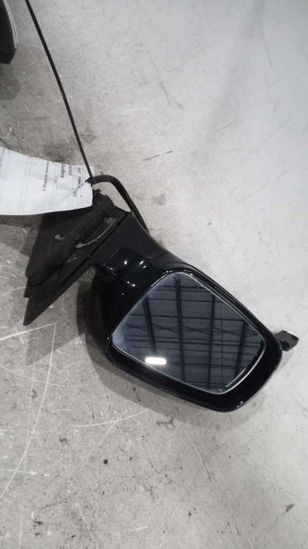 2001 Volkswagen Passat Left Door Mirror Assembly Black OEM 488357 93K Miles