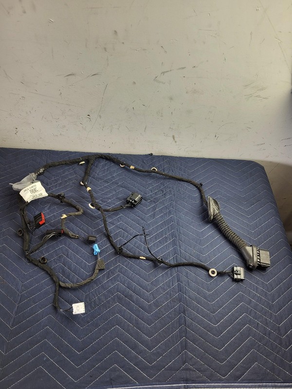 Used Oem Jaguar Left Driver Rear Door Wiring Harness for 2020 E-Pace