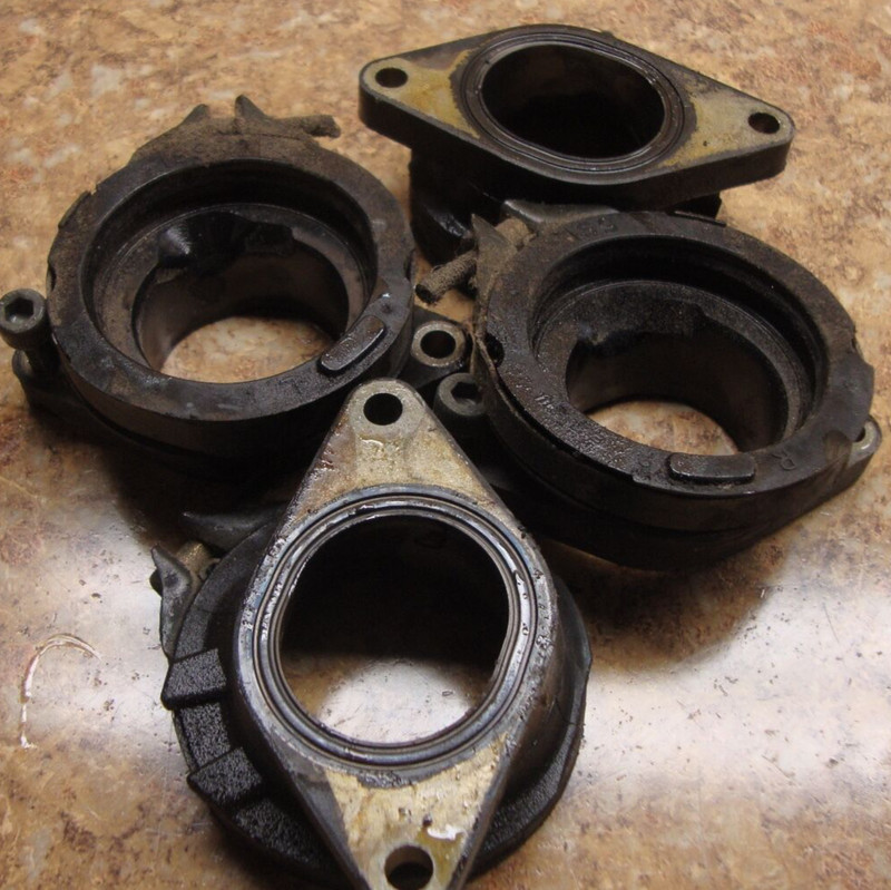 2006 Yamaha FZ6 FZ 6 FZ6-C F Z 6 600 Engine Carburetor Boot inlet Manifold Head