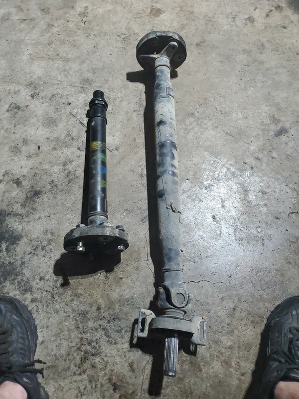 380SL R107 MERCEDES-BENZ OEM FACTORY DRIVE LINE DRIVE SHAFT