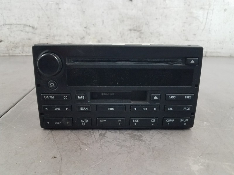 2003 03 04 Mercury Marauder AM FM CD Cassette Radio #7132 K6