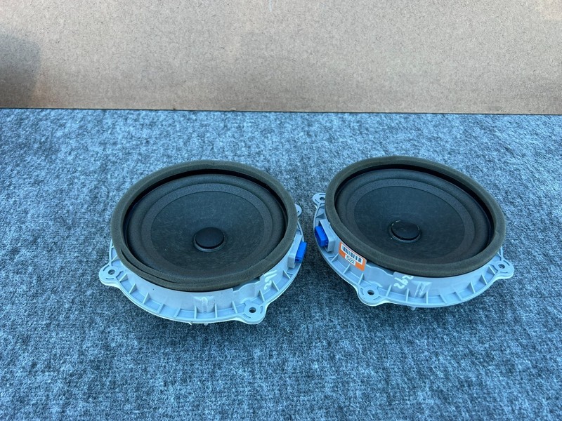 GENESIS GV70 22-26 OEM FRONT LEFT & RIGHT LEXICON DOOR AUDIO SOUND SPEAKER (SET)