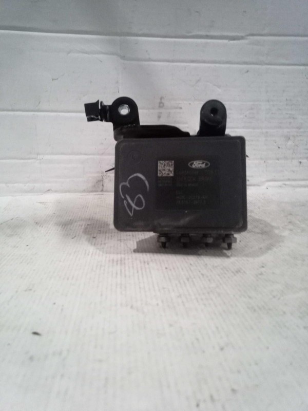 2018 Lincoln MKZ ABS Pump & Motor Assembly OEM 632477 83K Grey