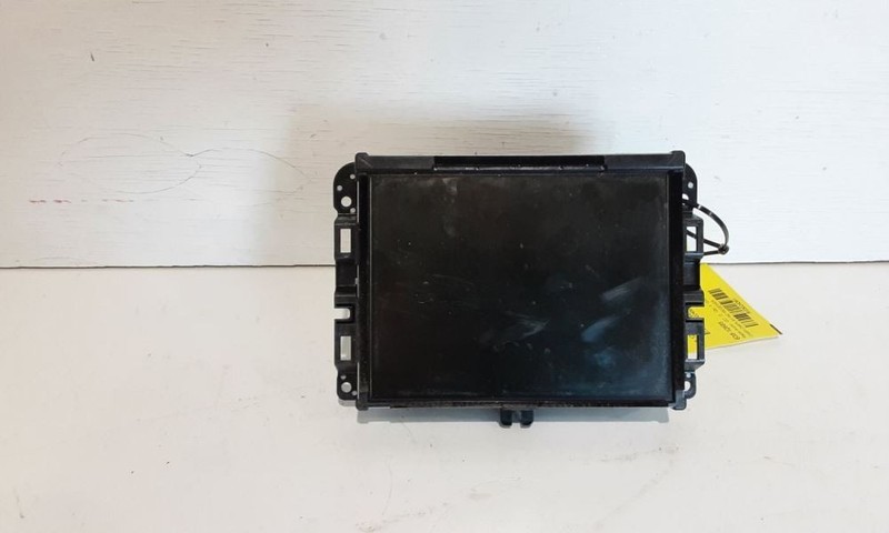 2018 Jeep CHEROKEE Radio Display And Receiver SiriusXM 8.4" Screen w/o Nav