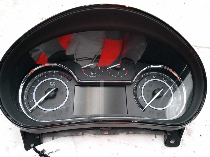 2015 Buick Regal Speedometer Gauge OEM Black 117K Miles Warranty NJ25-27356