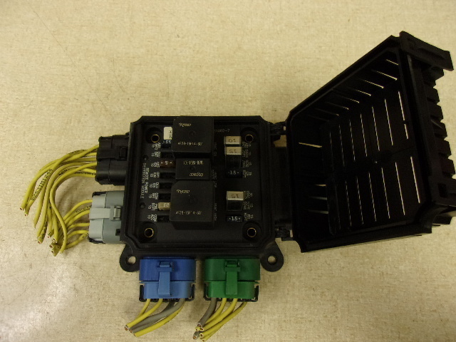 Bussman Remote Power Distribution Block 31002-7 *FREE SHIPPING*