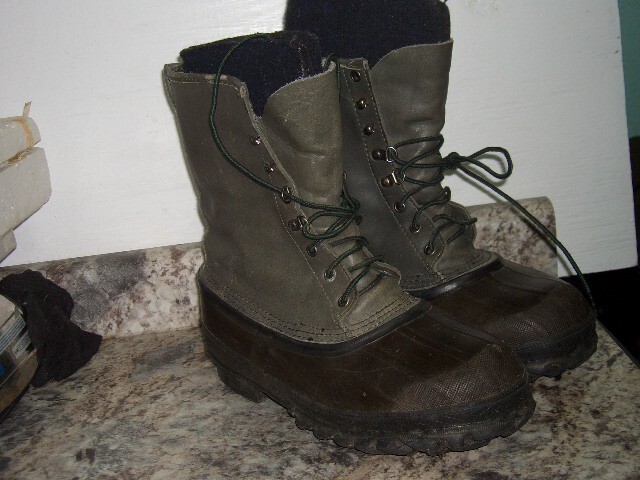 Lacrosse Iceman Mens Size 8Winter Waterproof Insulated Fiberglass Shank Boots