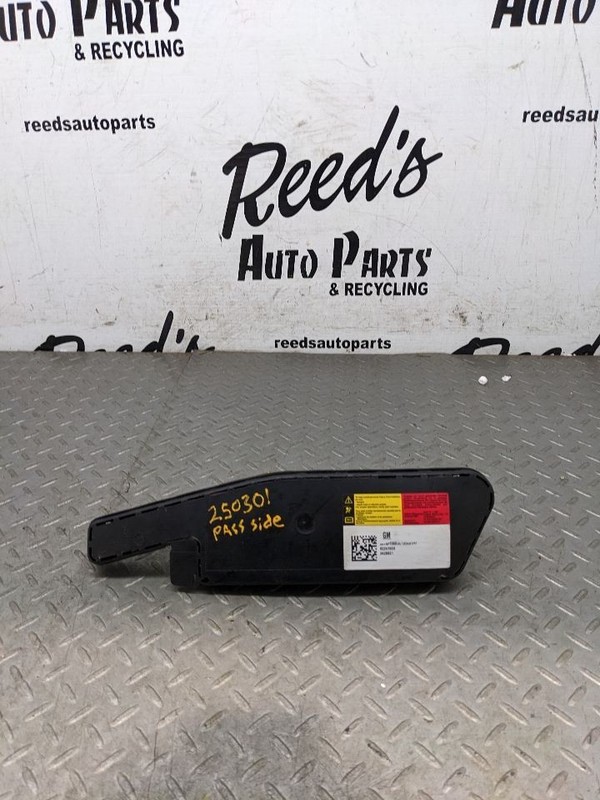 Passenger Right Air Bag Coupe Passenger Seat Fits 10-15 CAMARO 1184342